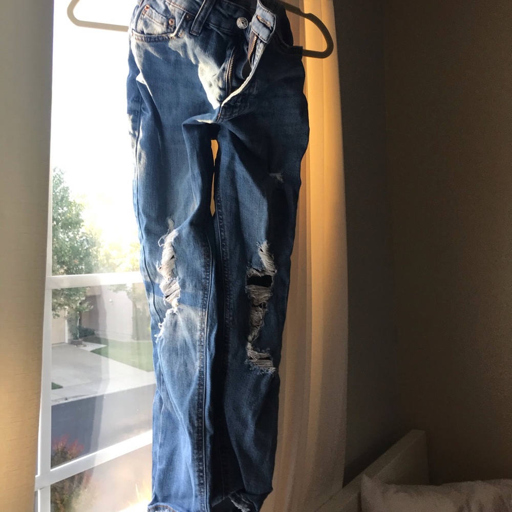 Ripped Boyfriend Jeans mid rise